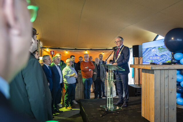 Vierpaardjes opening Venlo 13